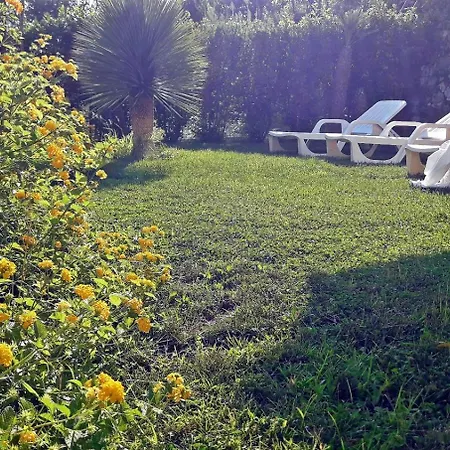 Al Castello Di Bed & Breakfast Lettere